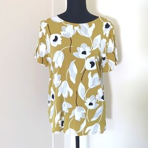 Ann Taylor Floral Top M